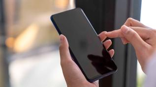 Akıllı telefon pazarında tarihi çöküş! Fiyatlar 2026'da uçacak