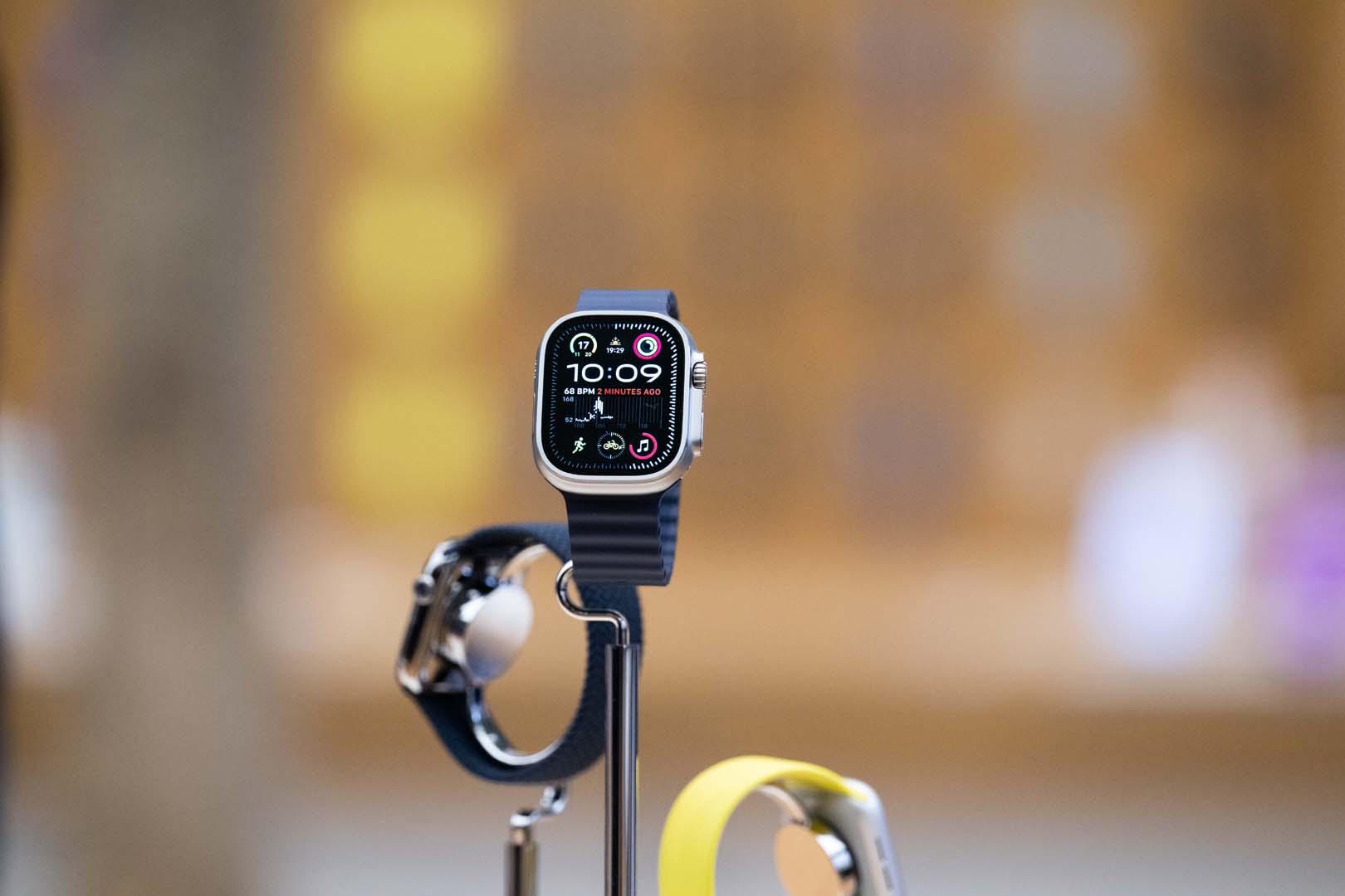 Apple Watch Ultra 4'te tarihi yenilik! Touch ID ve gelişmiş sensörler geliyor