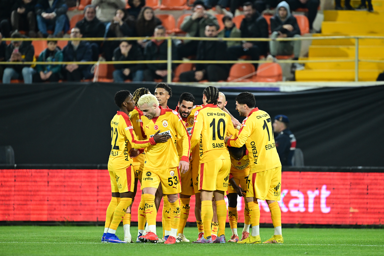 Galatasaray kupada turladı