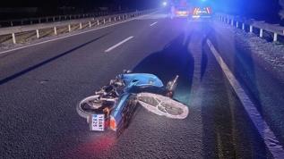 Balıkesir'de devrilen motosikletin sürücüsü öldü