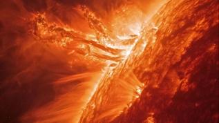 Mars'ın atmosferi alarm verdi! Güneş fırtınası sonrası beklenmedik şişme