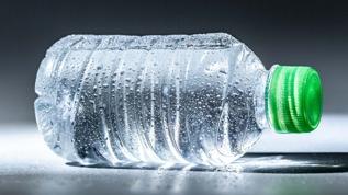 Şişelenmiş suyun gizli tehlikesi! Araştırma sonuçları endişe verici