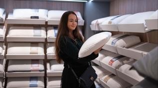 Yastık seçimi uyku sağlığını etkiliyor! En iyi uyku için 10 cm yastık önerisi