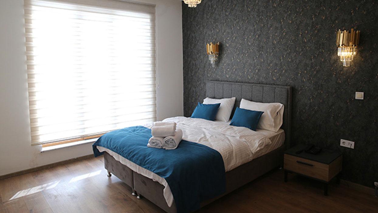 Otellerdeki ayak ucuna serilen örtü ne işe yarar? Sebebi resmen buymuş!