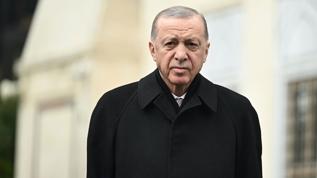 Cumhurbaşkanı Erdoğan, cuma namazını Cerrah Mehmet Paşa Camisi'nde kıldı