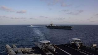 Lincoln uçak gemisinin dibinde çatışma çıktı! ABD ve İran'dan peş peşe açıklama geldi