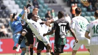 Kocaelispor - TÜMOSAN Konyaspor maçında İlk yarı 0-0 bitti