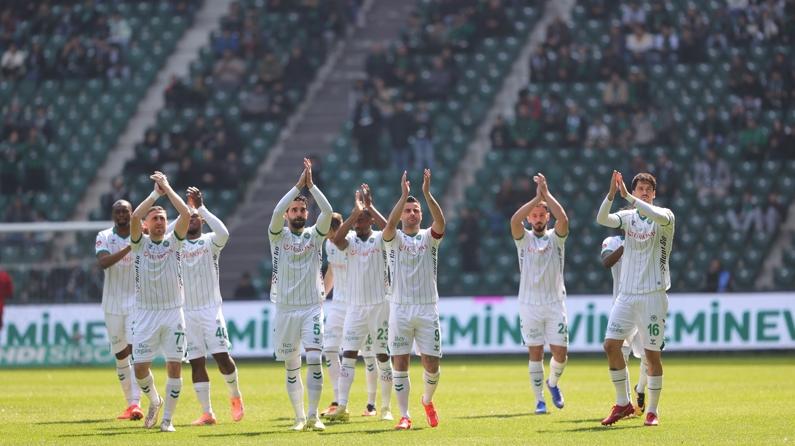 Trendyol Süper Lig'in 26. haftası Kocaelispor - TÜMOSAN Konyaspor