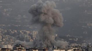 İsrail, Lübnan'ın güneyindeki beldelere hava ve topçu saldırıları düzenledi