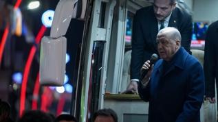 Cumhurbaşkanı Erdoğan baba ocağında: Güneysu'da vatandaşlarla bayramlaştı