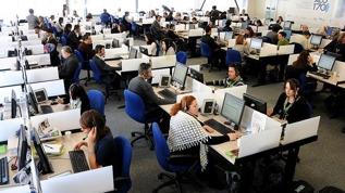 Çalışma Hayatı İletişim Merkezi Alo 170'e geçen yıl 17 milyon 708 bin 612 çağrı geldi