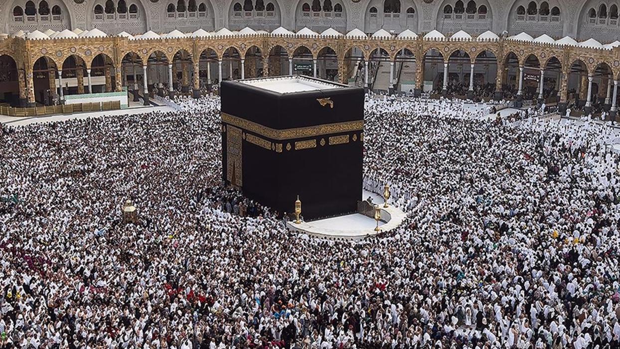 Umre seyahatlerinde kayıt dışı organizasyon uyarısı! Dolandırıcıların hedefi olmayın