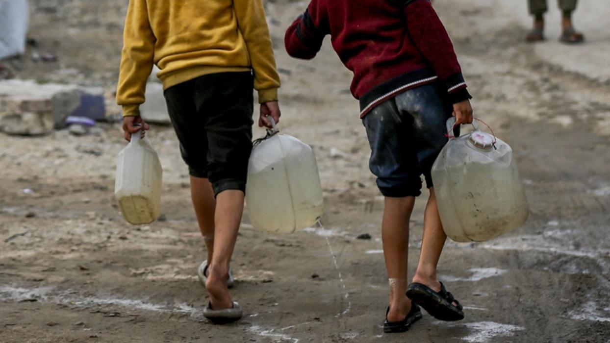 Dünyada 2,2 milyar insan sağlıklı içme suyuna erişemiyor