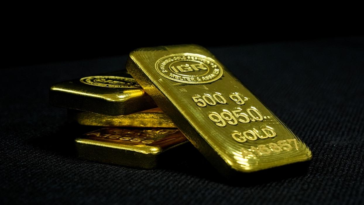 Altın çakıldı: Kritik eşiğin altını gördü! Altın ve gümüşte beklenti ne yönde? 23 Mart Pazartesi gram altın, çeyrek altın kaç lira oldu? Son dakika altın fiyatları, canlı takip