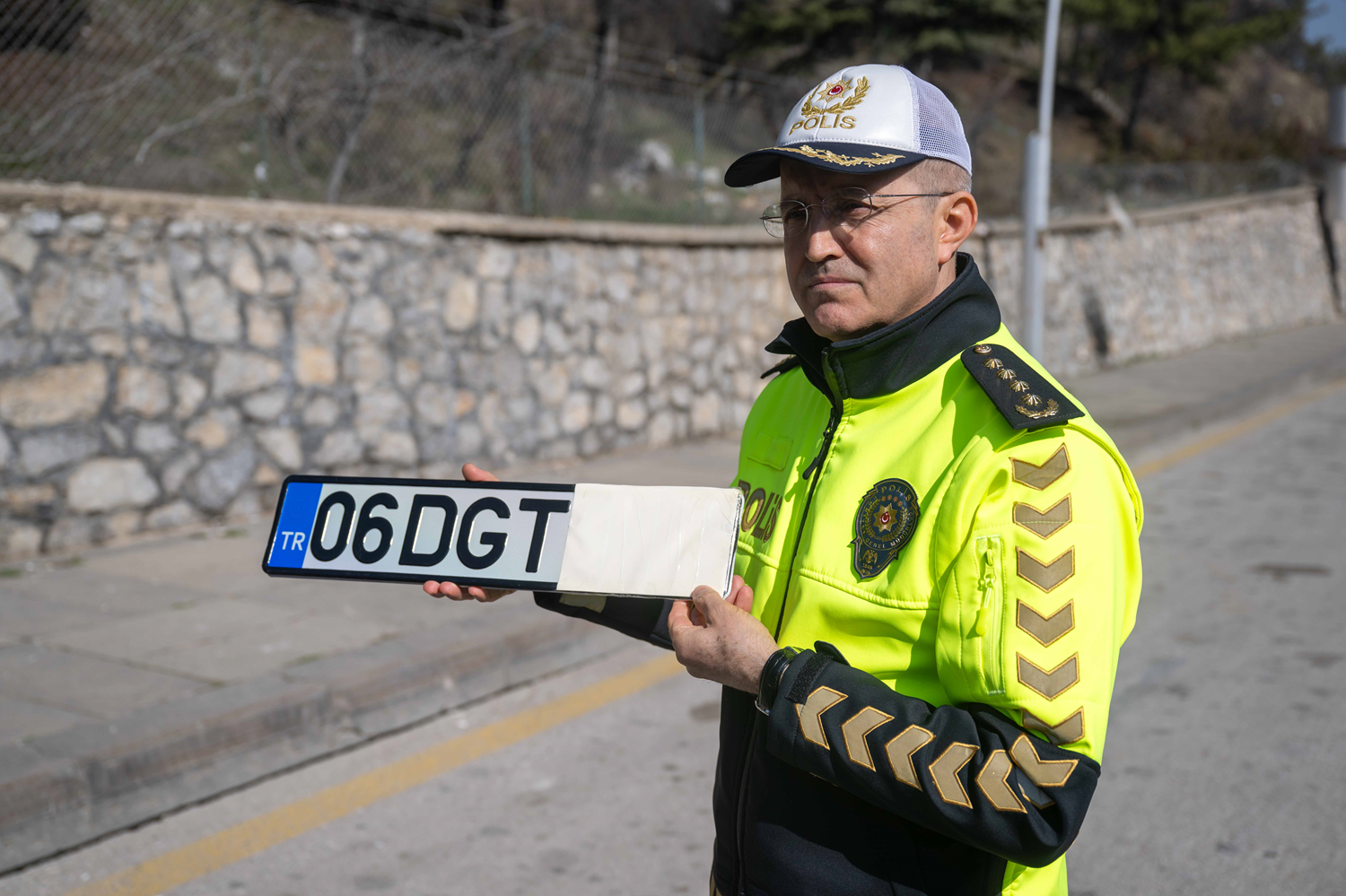 APP plaka bilmecesinde sürücülere kritik uyarı: Bu işaretler varsa değiştirmeyin