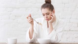 Hastayken iştahınız neden bir anda kesiliyor? Vücudunuz aslında bunu bilerek yapıyor