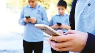 Endonezya'da 16 yaş altındakilere sosyal medya yasaklandı