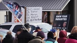 Milyonlarca ABD'li Trump'ı protesto etmek için toplandı: Krallara hayır