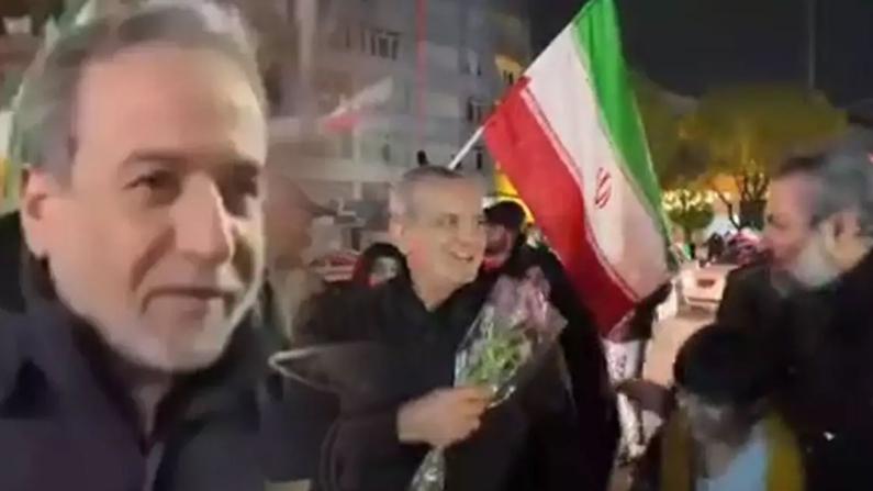 ABD'ye meydan okuma! İki isim Tahran'da sokağa çıktı