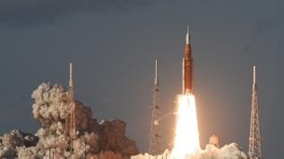 NASA Artemis II görevi kapsamında Orion uzay aracını Ay'a fırlattı