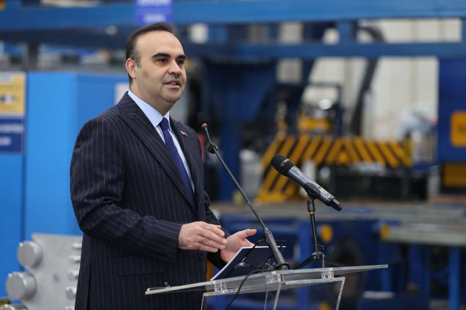 Bakan Kacır: "Türkiye, Avrupa'nın en büyük otobüs üreticisi"