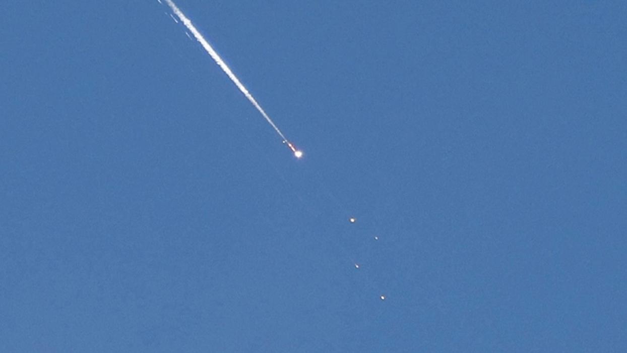 Hizbullah: Deniz tipi kruz füzesiyle Lübnan açıklarında İsrail askeri gemisini hedef aldık