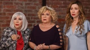 Sihirli Annem'in Betüş'üydü... Bakın rol aldığı ilk dizi hangisiymiş!