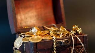 Tadilat yaparken hayatı değişti! 2.4 milyon dolarlık keşif