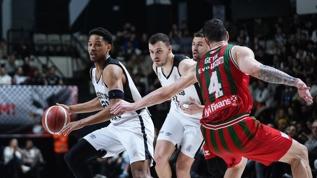 Beşiktaş, evinde Karşıyaka'yı mağlup etti