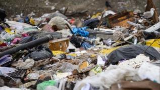 Çöpten devrim çıktı! 4.000 ton atık tek bir yolda yok oluyor!