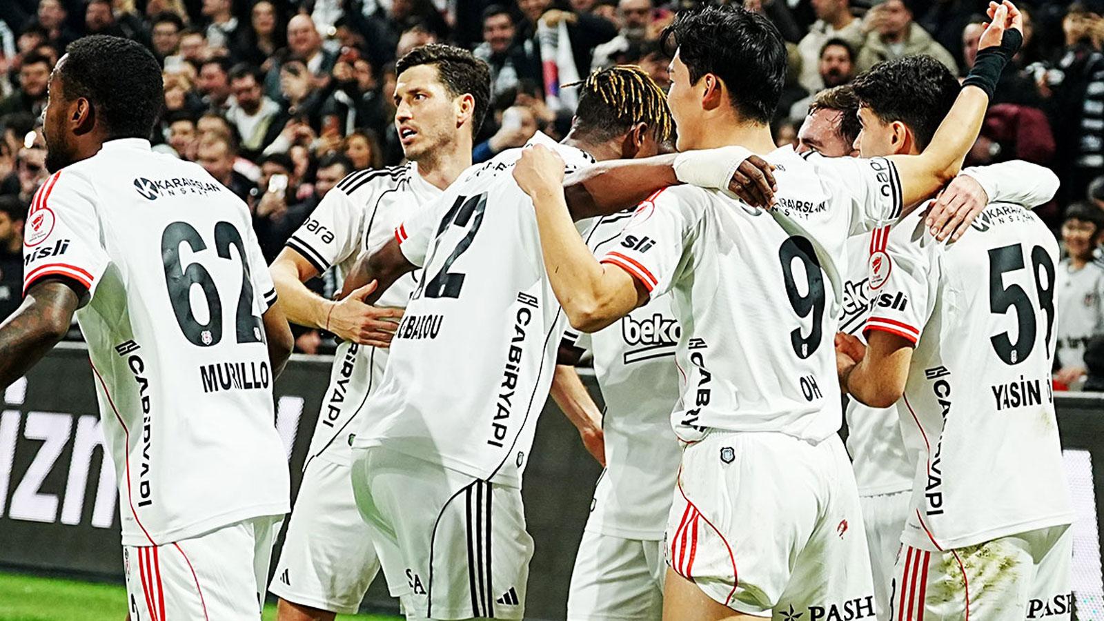 Beşiktaş'ın konuğu Antalyaspor! İşte maçın muhtemel 11'leri...