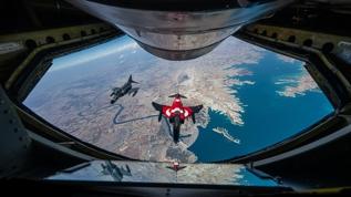 Kardeş ülkeden gövde gösterisi: Türk F-16'ları törene damga vurdu