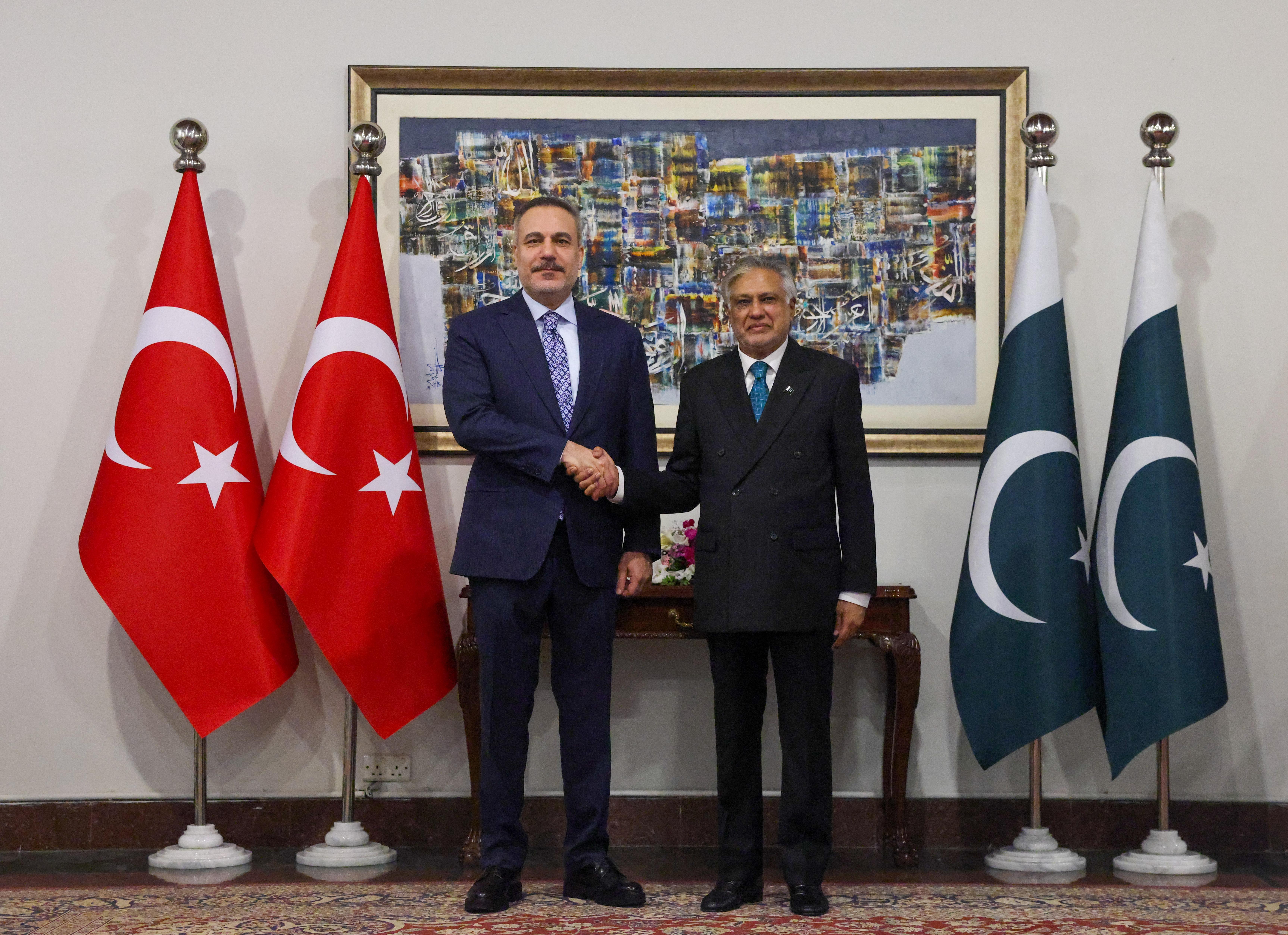 Bakan Fidan, Pakistanlı mevkidaşıyla görüştü