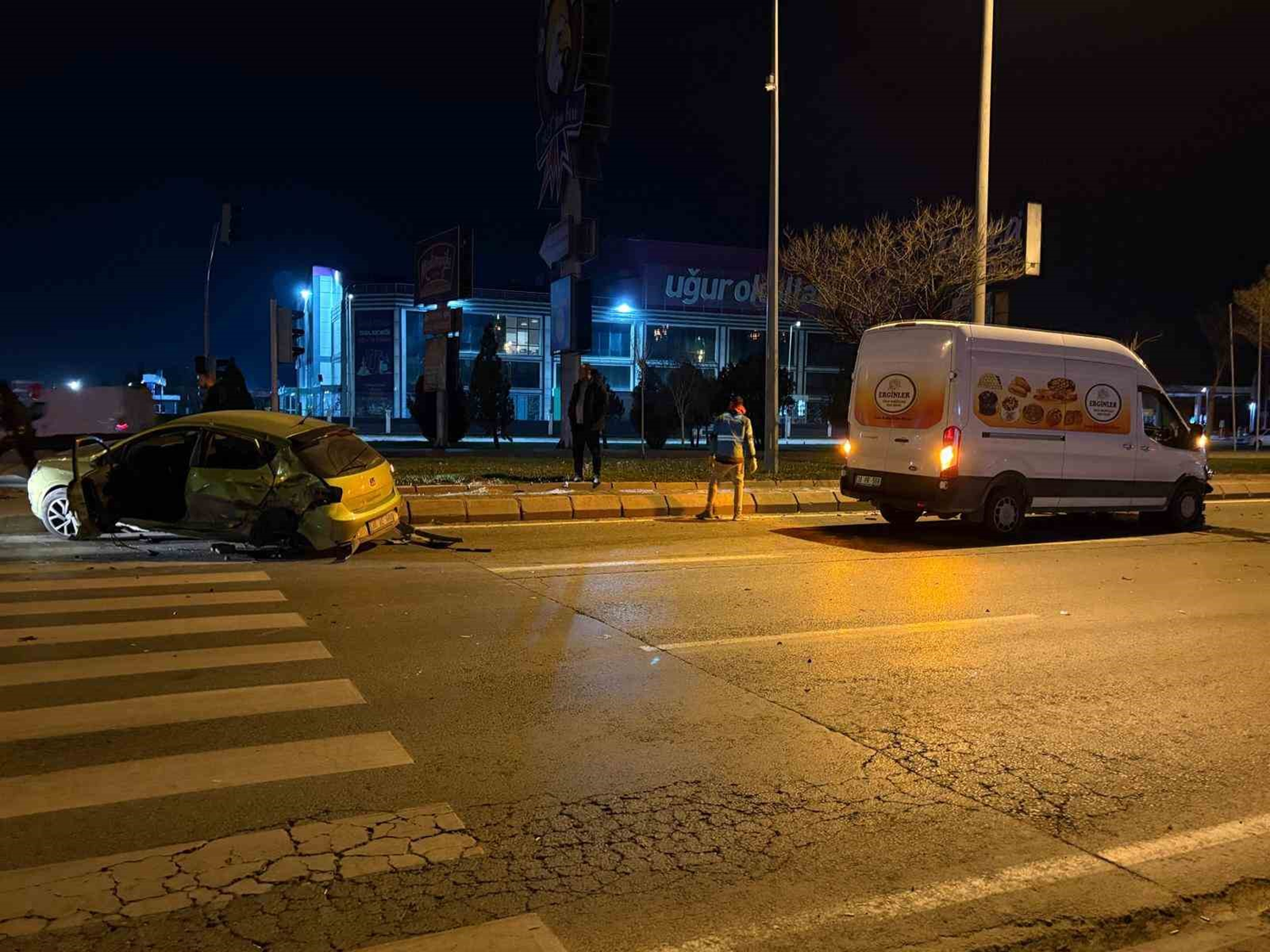Kayseri'de otomobille panelvan araç çarpıştı: 1 yaralı