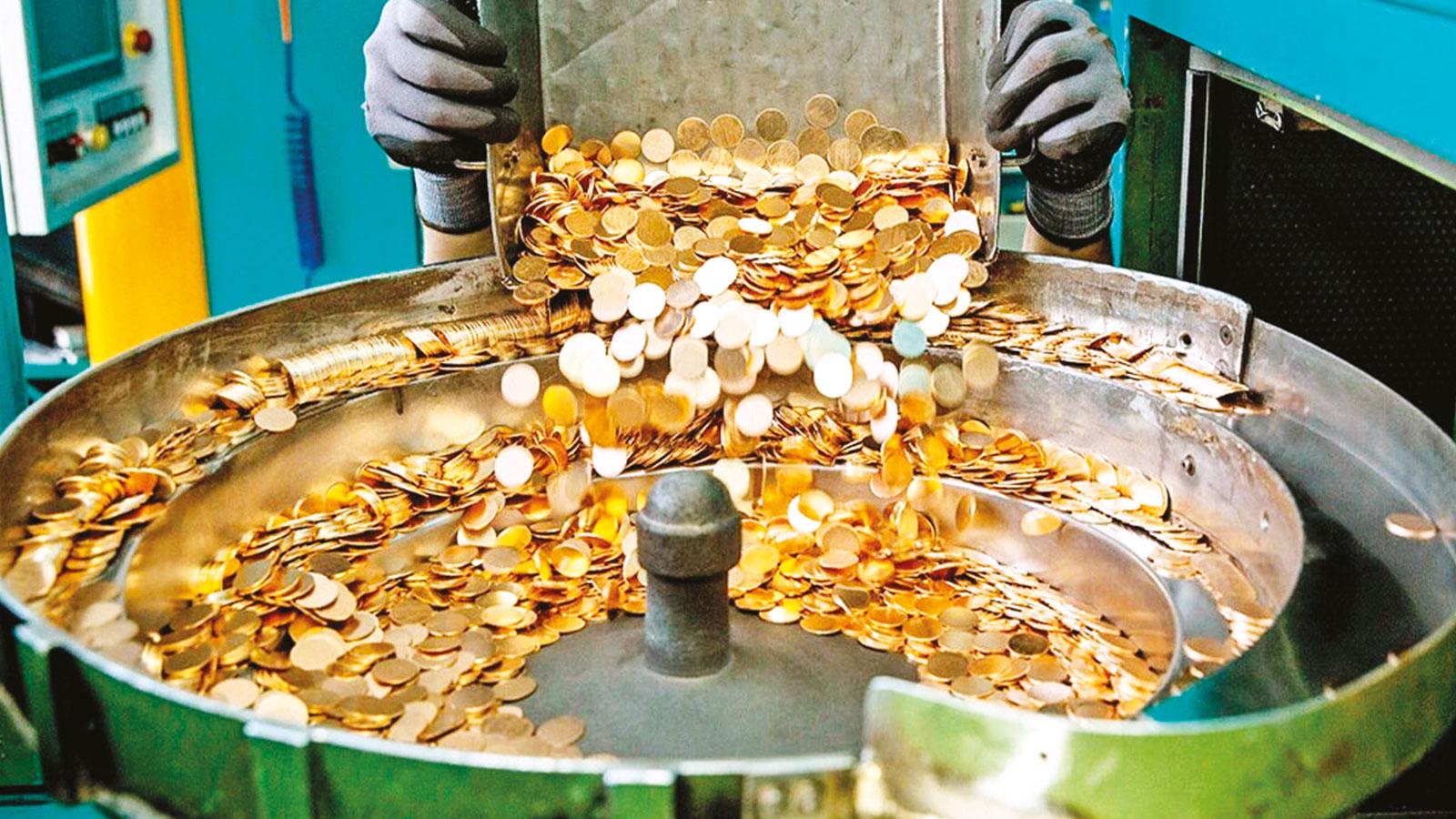 Darphanede altın mesaisi