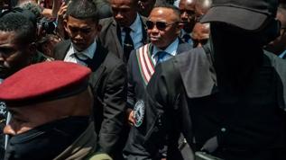 Yüksek teknolojili suikast girişimi! Darbe sonrası cumhurbaşkanı hedefte