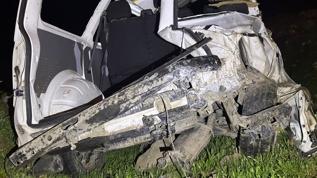 Şırnak'ta şarampole devrilen kamyonetin sürücüsü ağır yaralandı