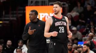 Los Angeles Lakers, deplasmanda Houston Rockets'ı yenerek seride 3-0 öne geçti