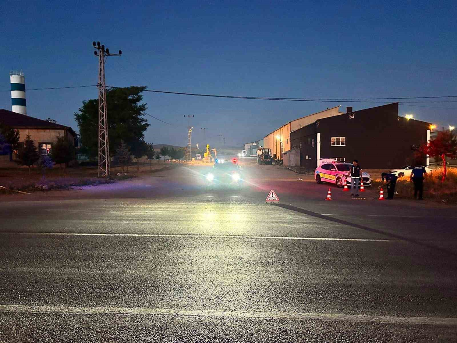 Tomarza'da minibüs kazası: 1 kişi hayatını kaybetti, 2 yaralı