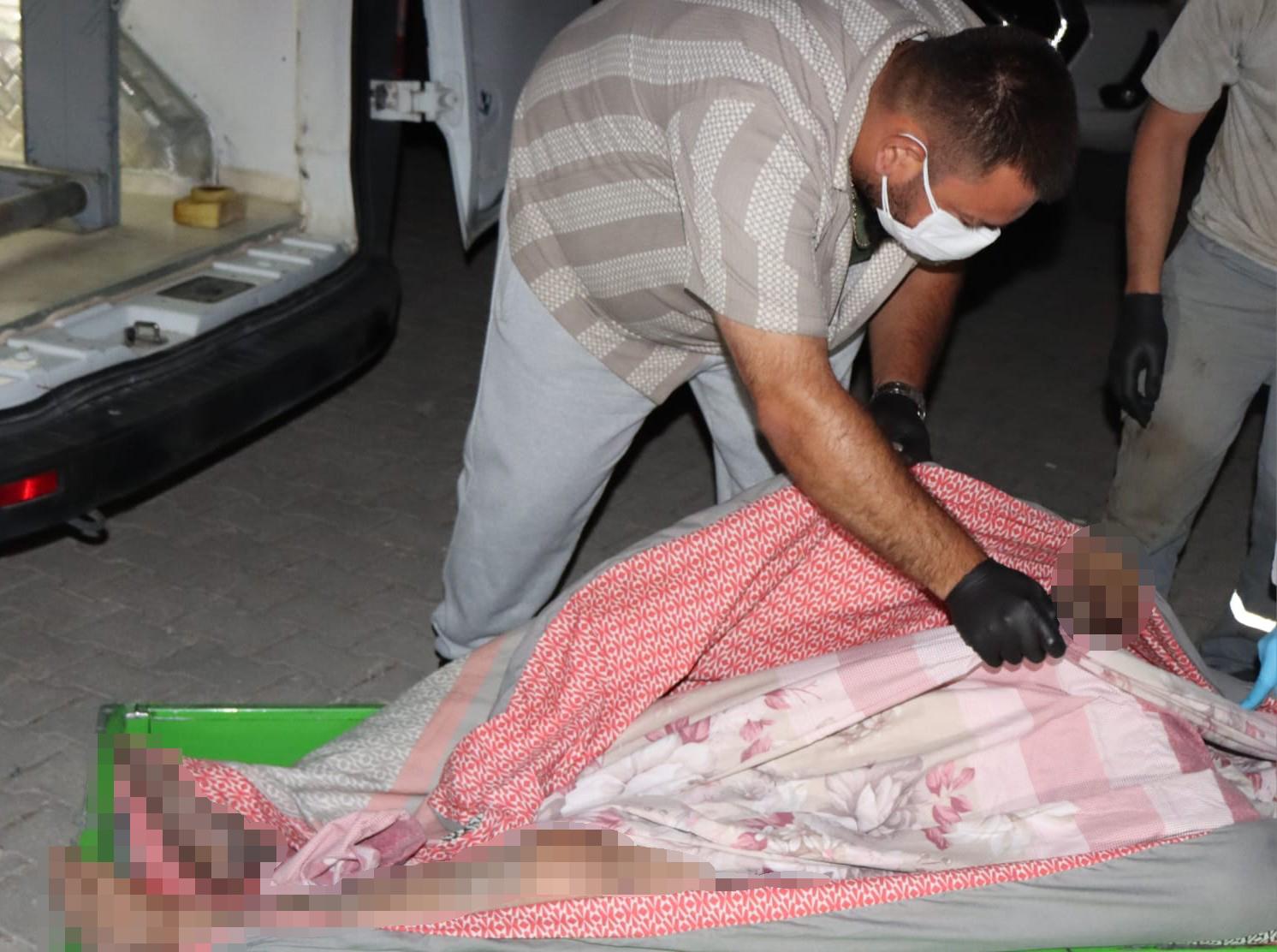 Önce annesi, 5 gün sonra kendisi: Kötü kokunun kaynağı yaş adam çıktı