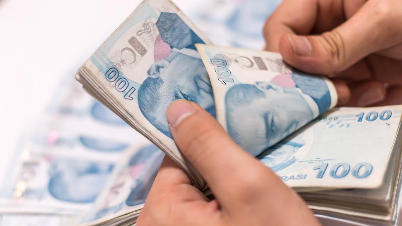 Emeklinin gözü kulağı Meclis'teydi: 23 bin 552 TL'lik yeni düzenleme komisyondan geçti