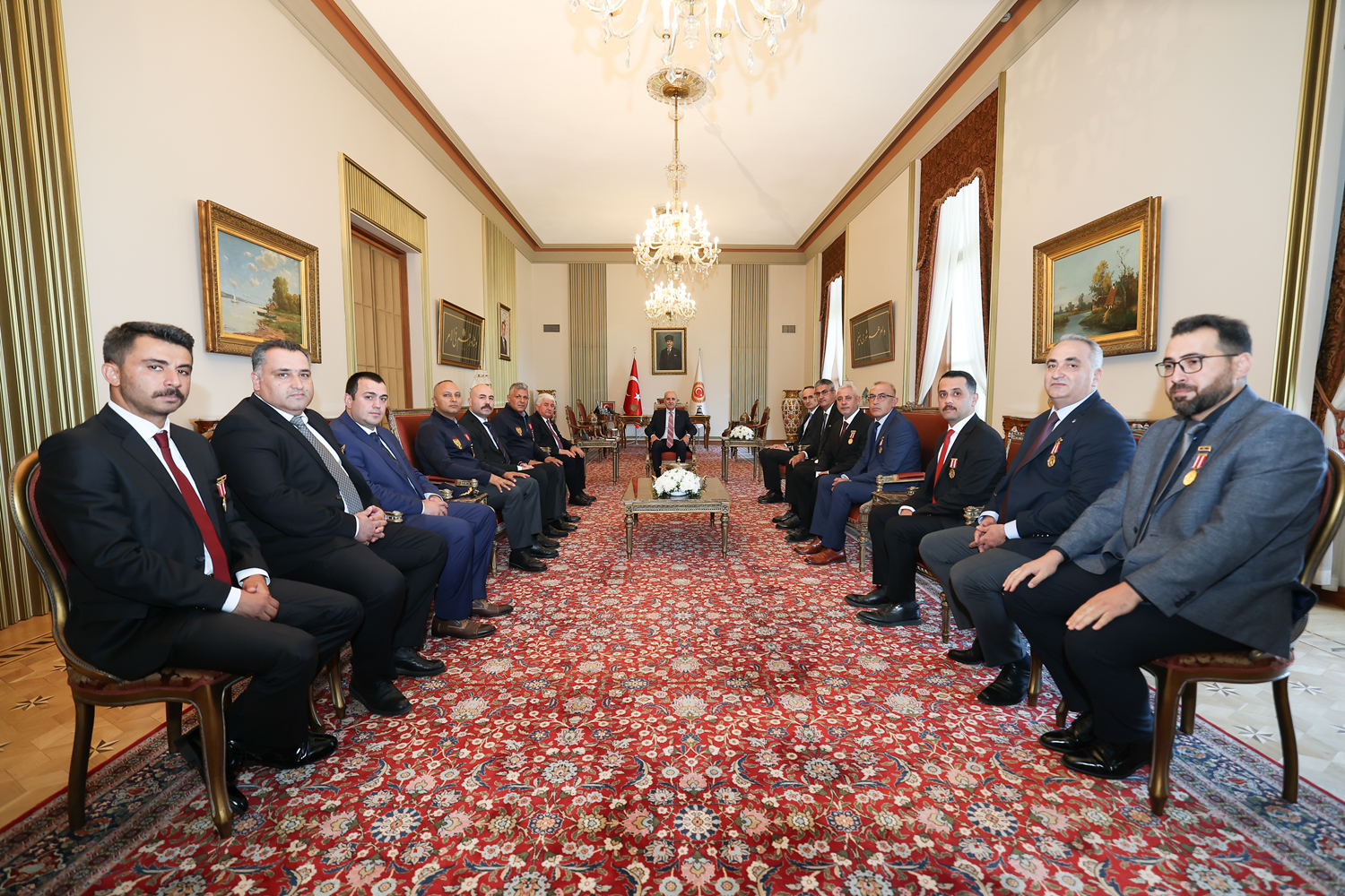 TBMM Başkanı Kurtulmuş'tan 15 Temmuz gazilerine "Teşekkür Beratı" takdimi
