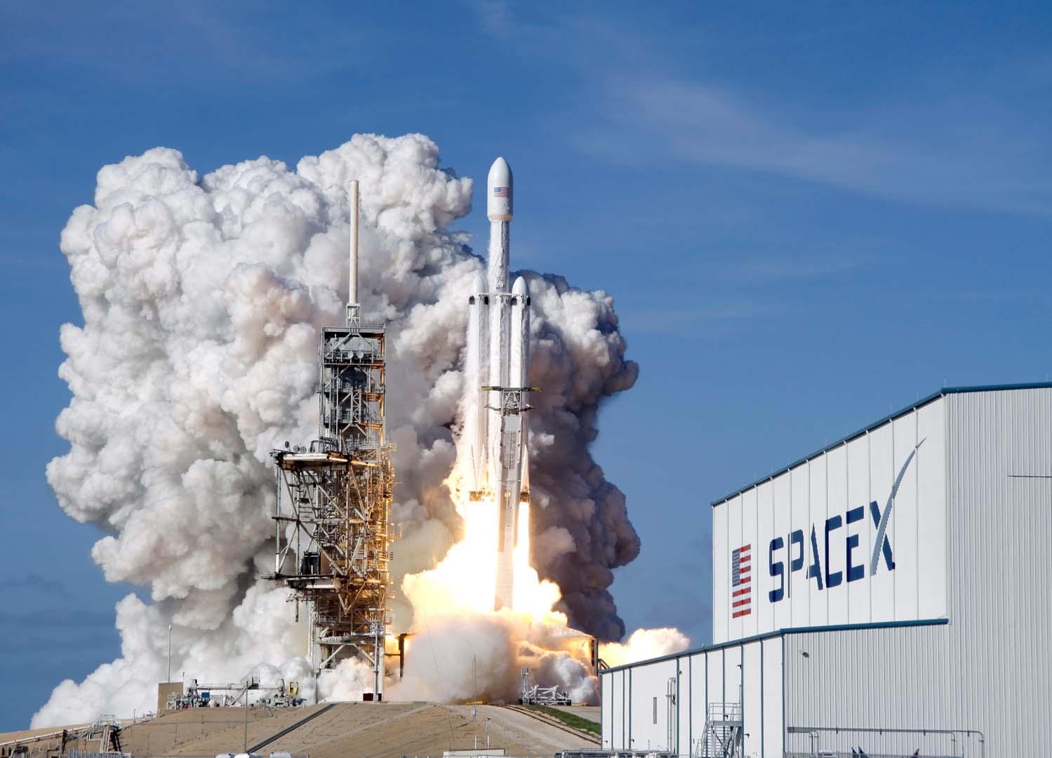 SpaceX hisselerinde tarihi düşüş! 135 doların altı görüldü