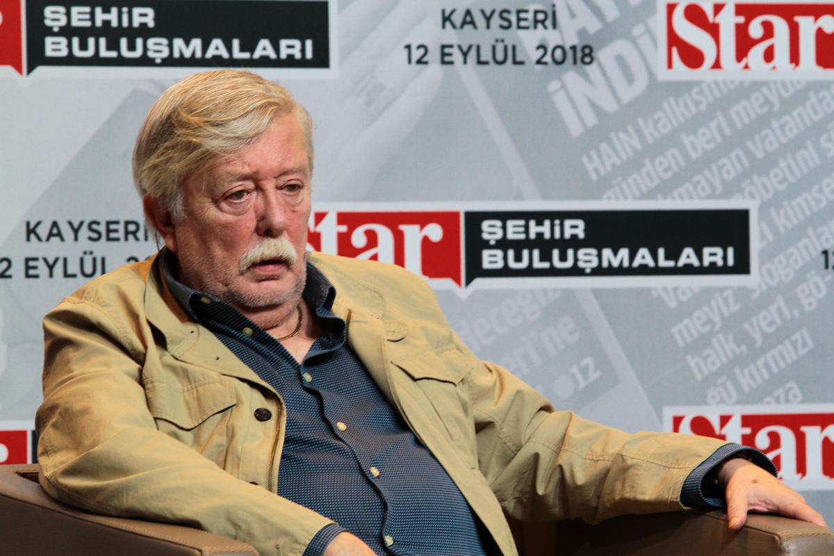 Ünlü gazeteci Aziz Üstel hayatını kaybetti
