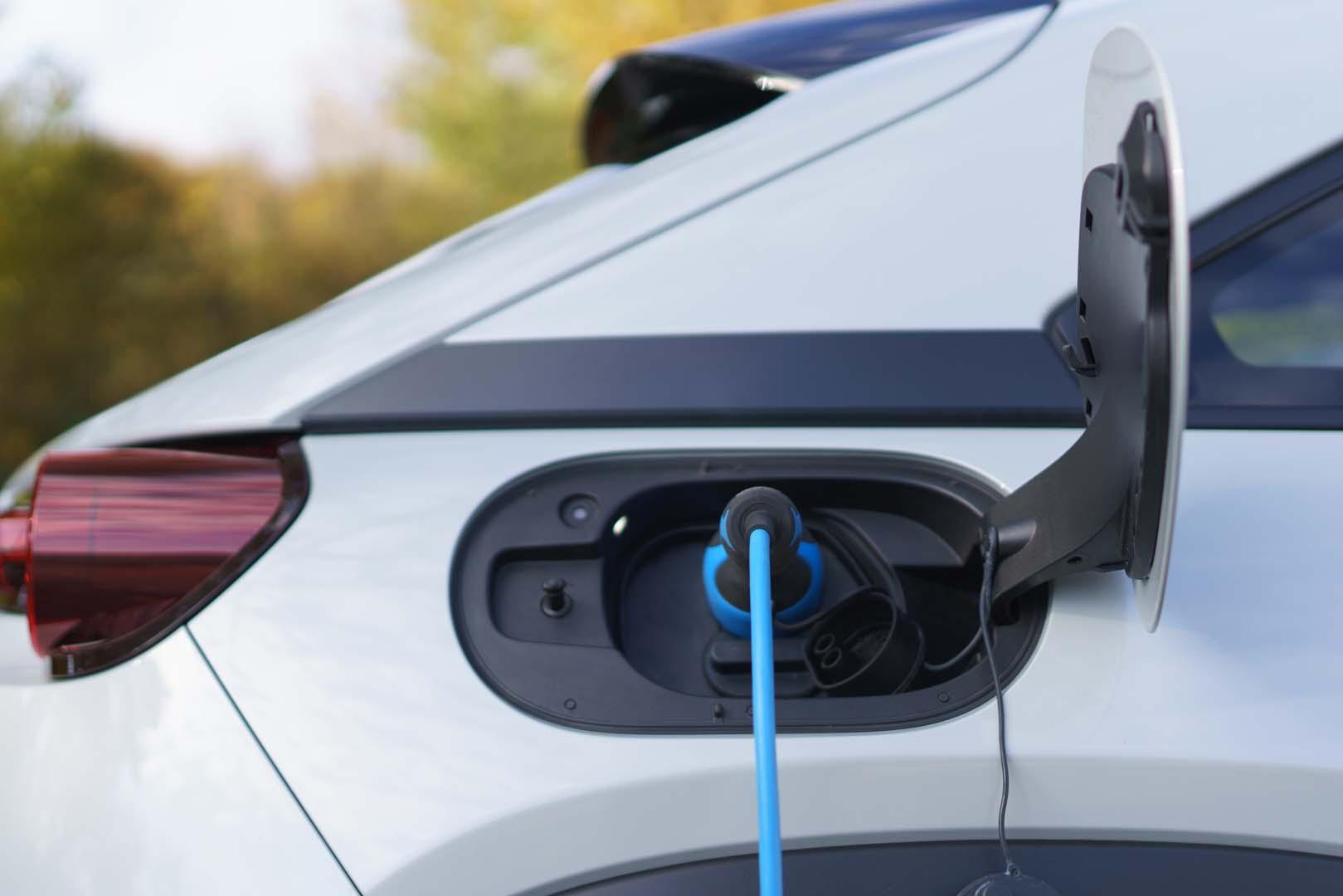 Çin'de elektrikli araç mezarlıkları büyüyor! Binlerce yeni otomobil terk edildi