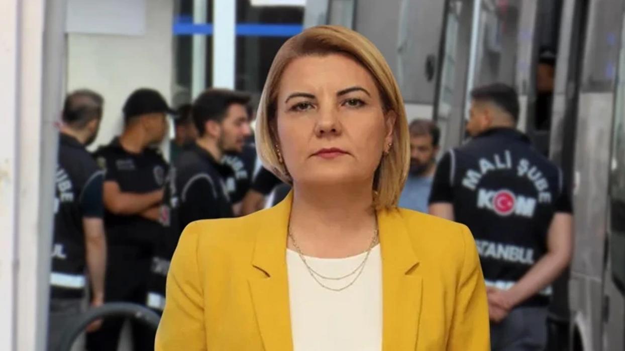 İzmit Belediye Başkanı Fatma Kaplan Hürriyet, görevden uzaklaştırıldı