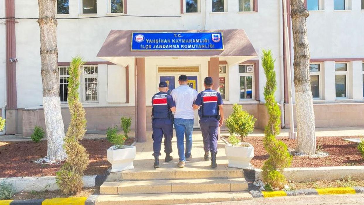 Kırıkkale'de FETÖ operasyonu: 6 yıl cezası bulunan hükümlü kıskıvrak yakalandı