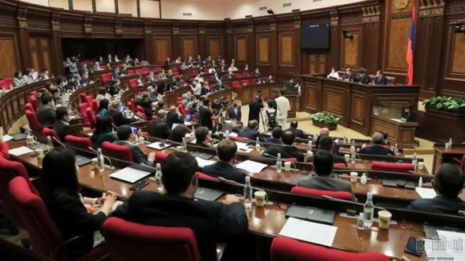 Ermenistan'da yeni kabine onaylandı
