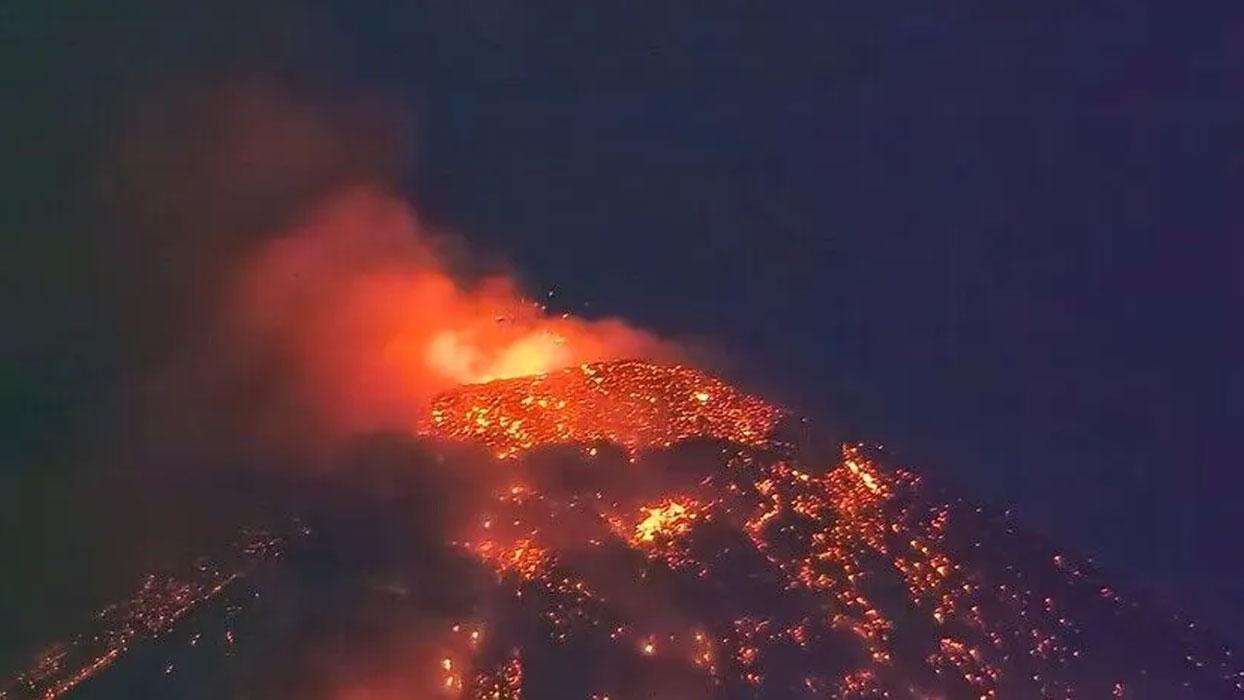 Fuego Yanardağı'nın faaliyete geçtiği Guatemala'da tahliye emirleri verildi