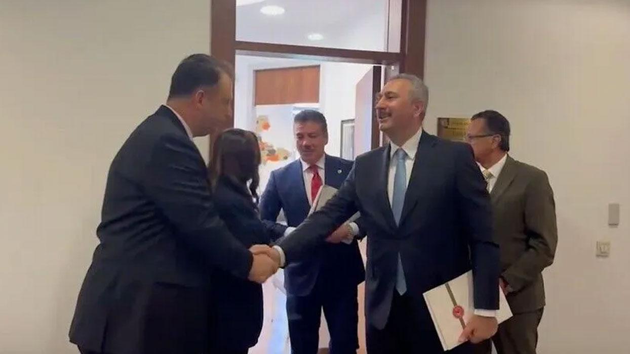 "Terörsüz Türkiye" düzenlemesi... AK Parti heyeti, CHP Grubu ile görüştü